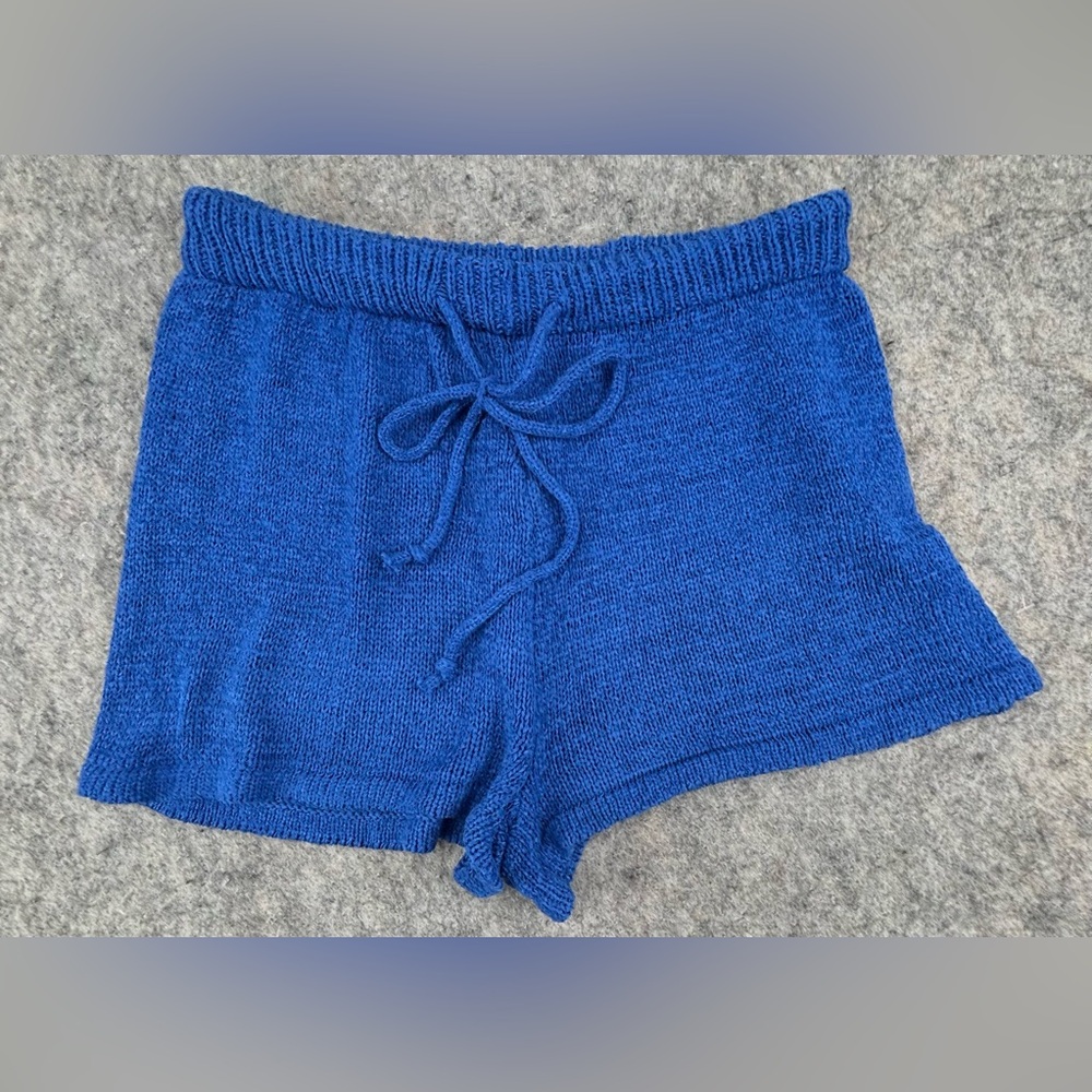 Sleeveless V-Neck Blue Knit Tank Top/shorts set - Picture 8 of 16